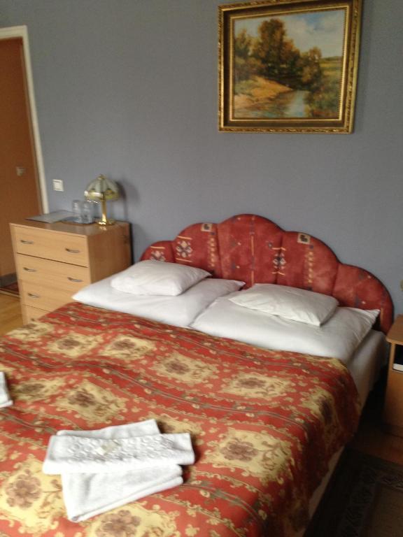Hotel Arany Trofea Eger Buitenkant foto