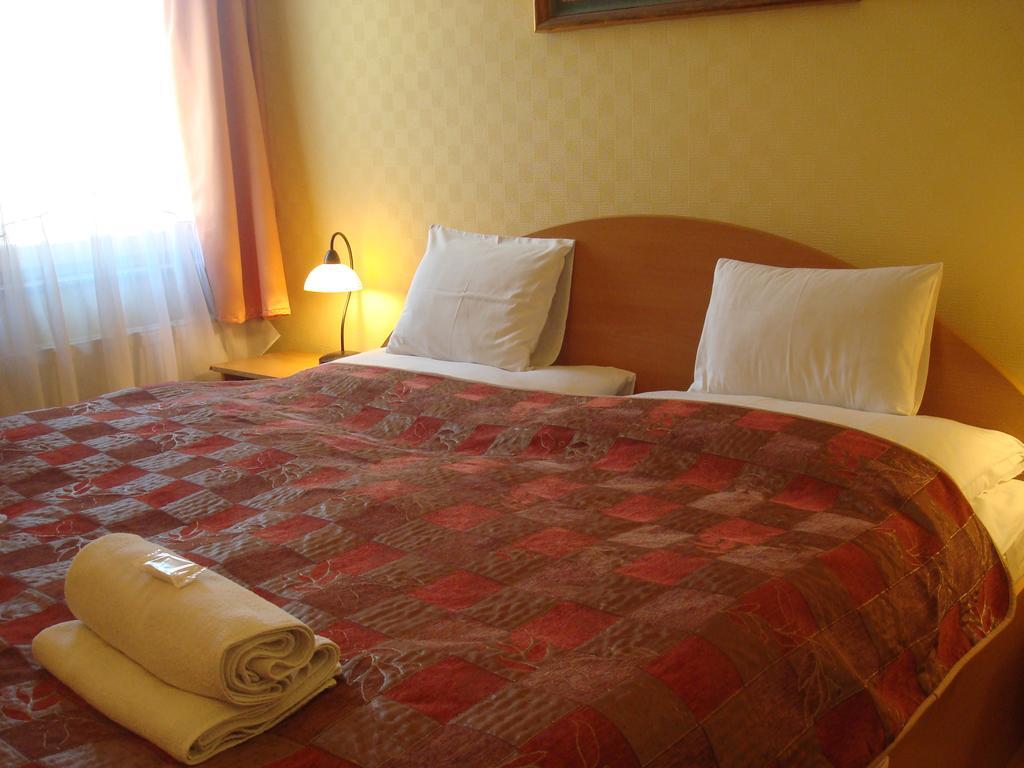 Hotel Arany Trofea Eger Buitenkant foto