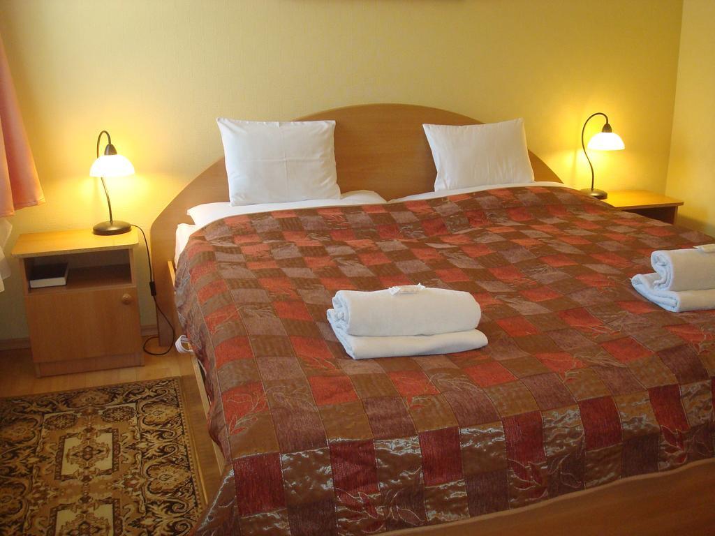 Hotel Arany Trofea Eger Kamer foto