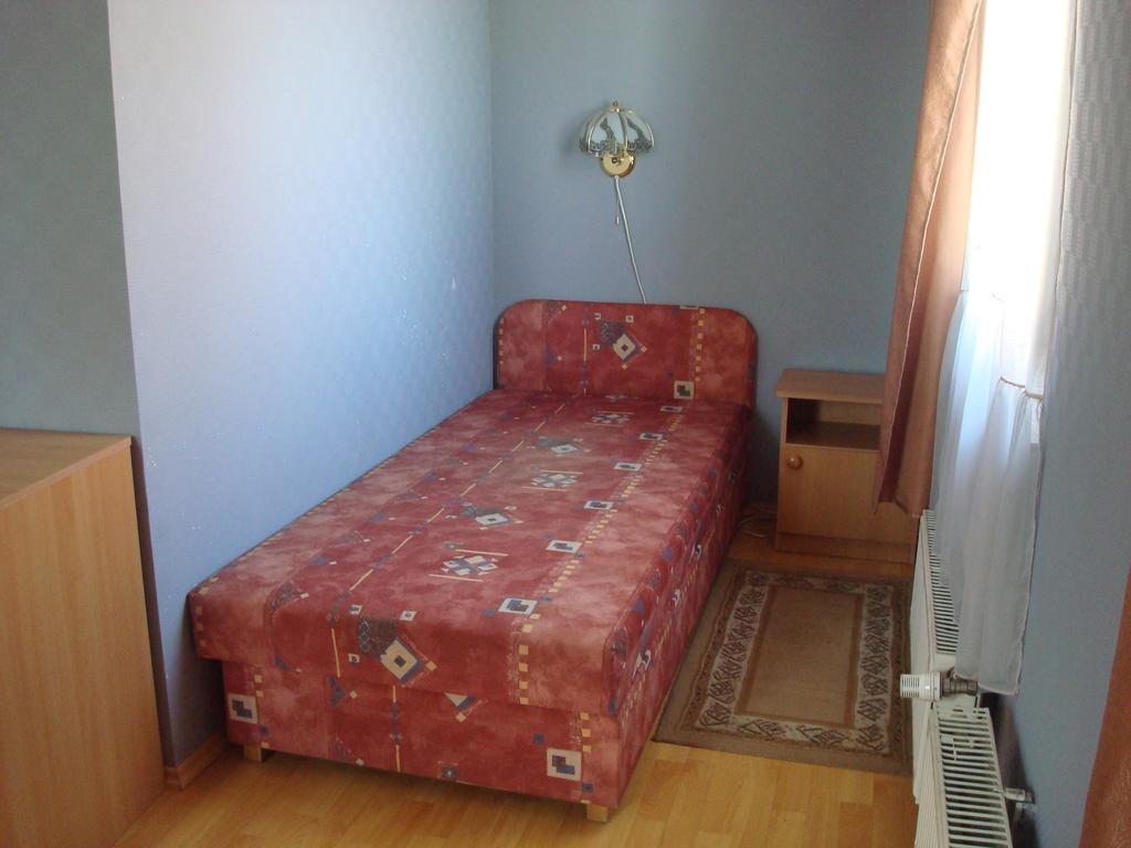 Hotel Arany Trofea Eger Buitenkant foto