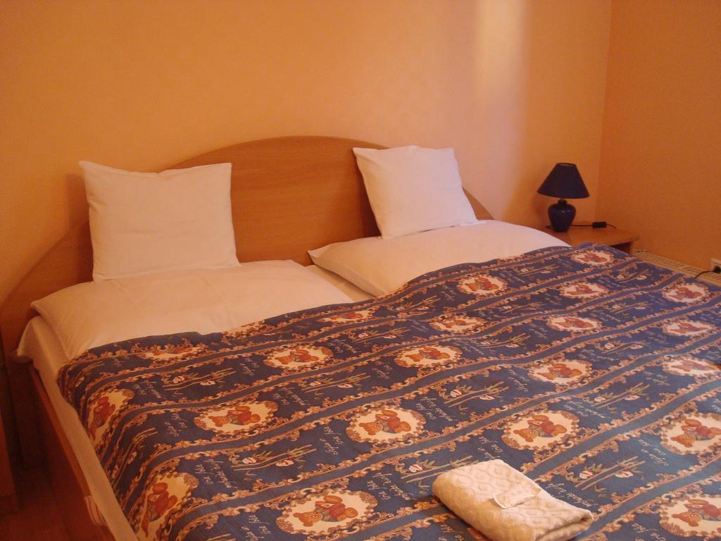 Hotel Arany Trofea Eger Kamer foto